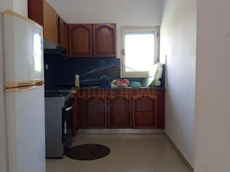 Tirane, jepet me qera apartament 3+1 Kati 1, 126 m² 500 € 