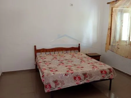 Tirane, jepet me qera apartament 3+1 Kati 1, 126 m² 500 € 