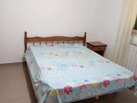 Tirane, jepet me qera apartament 3+1 Kati 1, 126 m² 500 € 