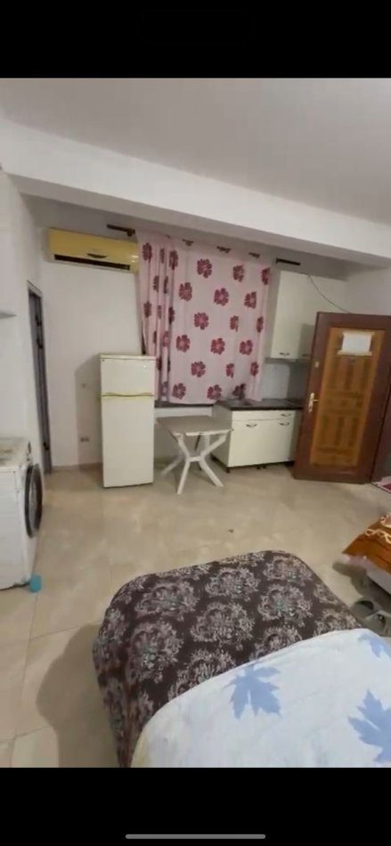 Tirane, jepet me qera garsonier 1+1 Kati 2, 200 € 