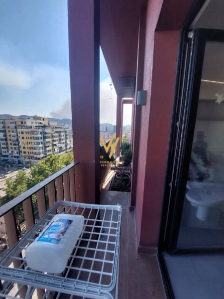 Tirane, jepet me qera apartament 1+1+Ballkon Kati 7, 80 m² 800 € (GARDEN BUILDING)
