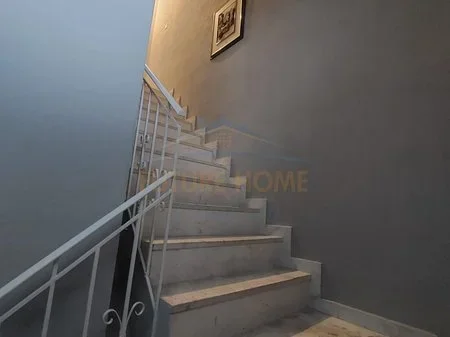 Tirane, jepet me qera shtepi Kati 1, 160 m² 1.200 € 
