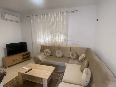 Tirane, jepet me qera apartament 1+1 Kati 2, 60 m² 600 € 