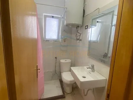 Tirane, jepet me qera apartament 1+1 Kati 2, 60 m² 600 € 