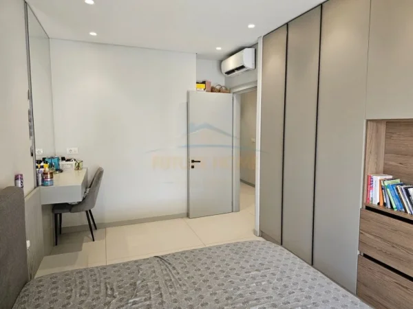 Tirane, jepet me qera apartament 2+1 Kati 6, 100 m² 750 € 