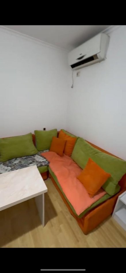Tirane, jepet me qera apartament 1+1 Kati 2, 75 m² 250 € 