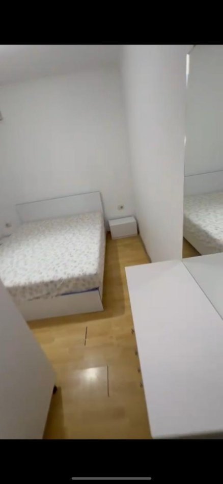 Tirane, jepet me qera apartament 1+1 Kati 2, 75 m² 250 € 