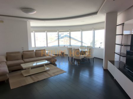 Tirane, jepet me qera apartament 3+1 Kati 4, 180 m² 1.500 € 