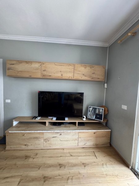 Tirane, shitet apartament 2+1+Ballkon Kati 4, 90 m² (Komuna e Parisit)