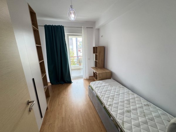 Tirane, jepet me qera apartament 2+1 Kati 3, 96 m² 650 € (Kompleksi Fz)