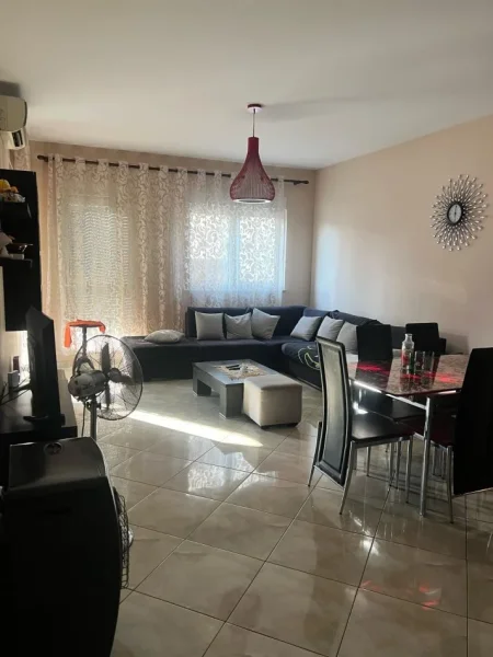 Tirane, shes apartament 2+1 Kati 2, 109 m² 187.000 € (xhamlliku)