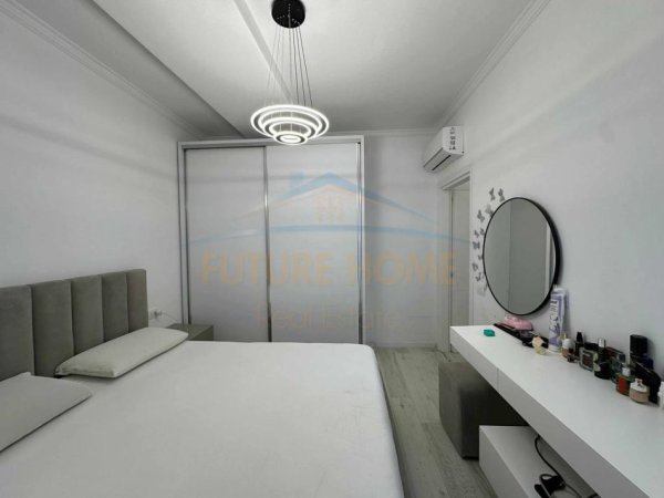 Tirane, jepet me qera apartament 2+1 Kati 9, 105 m² 600 € (Unaza e Re)