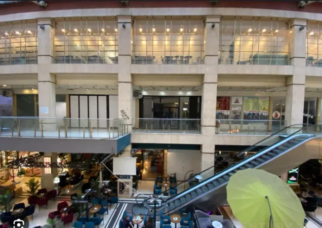 Tirane, shitet zyre Kati 1, 47 m² 140.000 € (Tek Galeria)