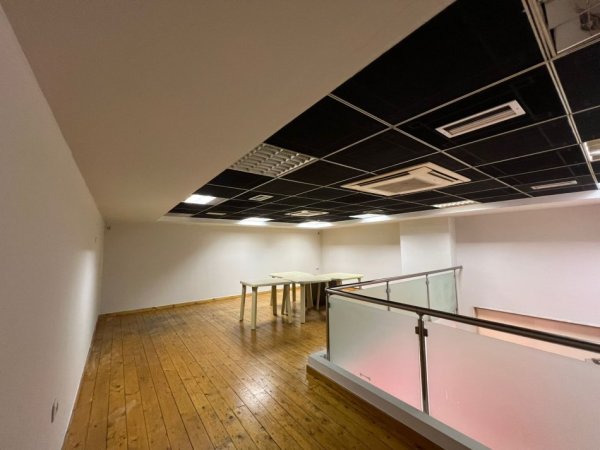 Tirane, shitet zyre Kati 1, 47 m² 140.000 € (Tek Galeria)