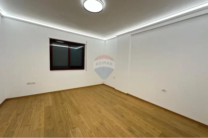 Tirane, shitet apartament 2+1 Kati 1, 116 m² 219.000 € (Rrugea e Dibres, ID: 530391016-216)