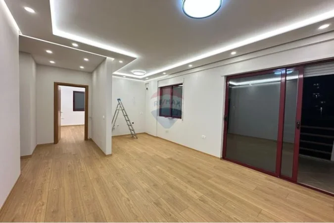 Tirane, shitet apartament 2+1 Kati 1, 116 m² 219.000 € (Rrugea e Dibres, ID: 530391016-216)