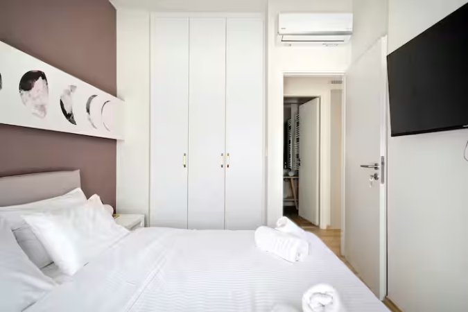 Tirane, jepet me qera apartament 1+1+Ballkon Kati 2, 70 m² 750 € (bulevardi zogu i pare)