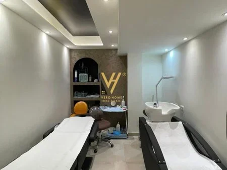 Tirane, jepet me qera dyqan Kati -1, 90 m² 1.800 € (RRUGA E DURRESIT)