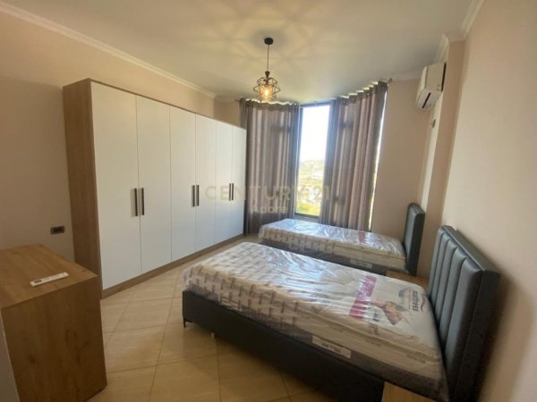 Tirane, jepet me qera Vile 3 Katshe Kati 1, 202 m² 1.200 € 