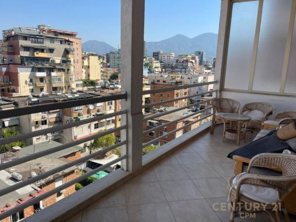 Tirane, jepet me qera apartament 2+1 Kati 6, 96 m² 650 € (Tek Rr. Kosovareve)