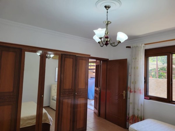 Tirane, jepet me qera shtepi 1+1 Kati 1, 85 m² 350 € (Selite , Rruga Ilia Dilo Sheperi)