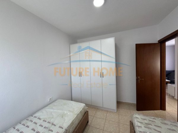 Tirane, jap me qera apartament 2+1+Ballkon Kati 4, 74 m² 800 € (Rruga Ali Riza Kolonja)