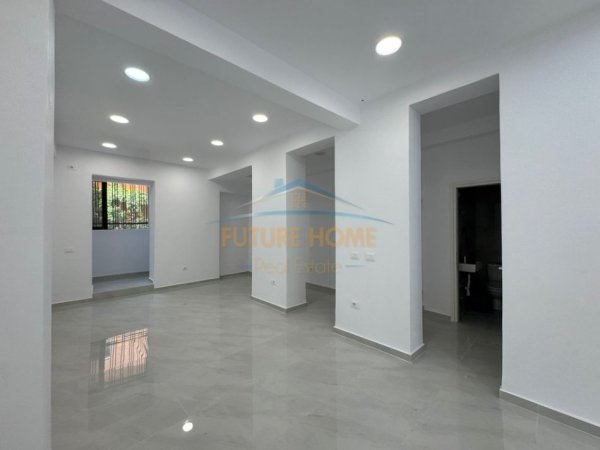 Tirane, jepet me qera ambjent biznesi Kati 0, 63 m² 1.700 € 