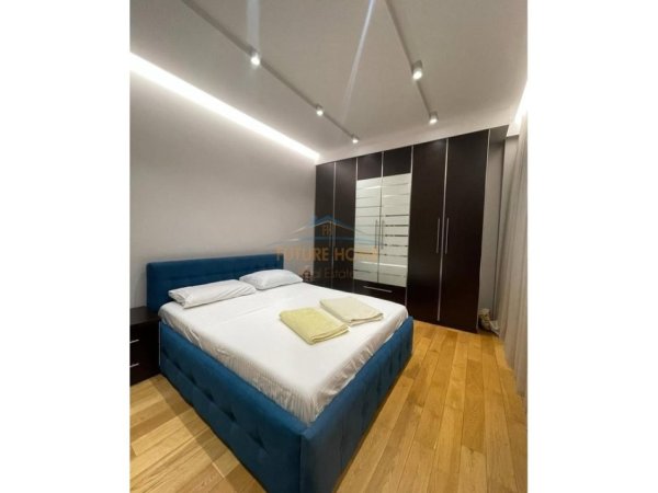 Tirane, jepet me qera apartament 2+1 Kati 5, 140 m² 1.200 € (Rruga Bardhyl)
