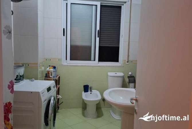 Te Fresku, jap 2+1+2+Ballkon, Kati 2, 101 m² 420 € (Njesia Bashkiake nr 12, Fresk)
