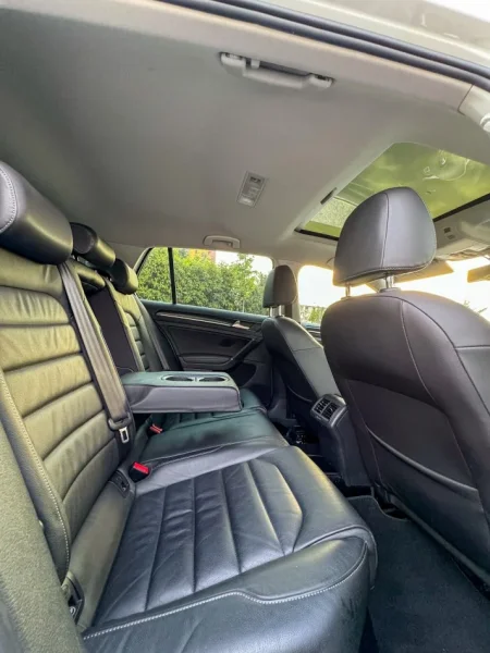 Tirane, jap me qera makine Volkswagen Golf 7 Nafte, e bardhë automatik Klima 110.000 km 45 €