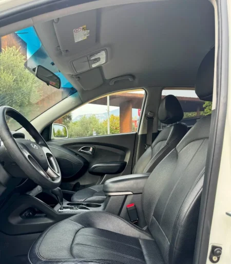 Tirane, jap me qera SUV | Fuoristrad | xhip Hyundai Tucson Nafte, e zeze automatik Klima 179.000 km 40 €