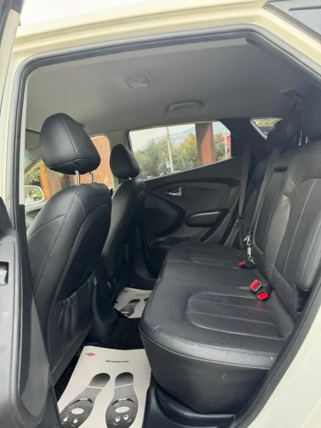 Tirane, jap me qera SUV | Fuoristrad | xhip Hyundai Tucson Nafte, e zeze automatik Klima 179.000 km 40 €