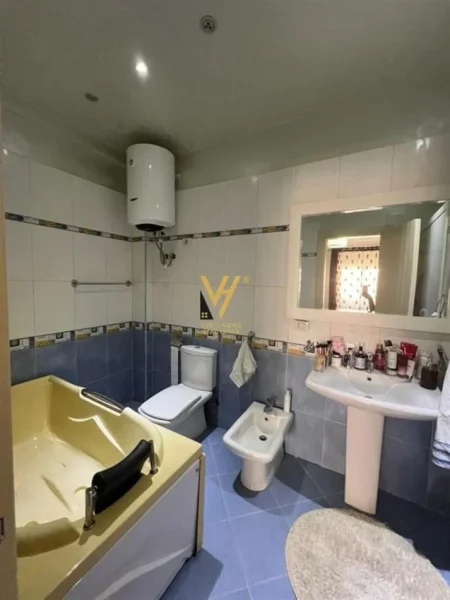 Tirane, shitet apartament 2+1+Ballkon Kati 3, 119 m² 300.000 € (DELIJORGJI)