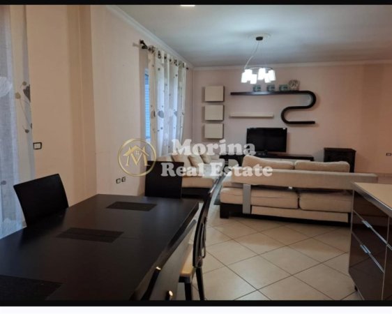 Tirane, jepet me qera shtepi 3+1 Kati 2, 150 m² 600 € (Selite)