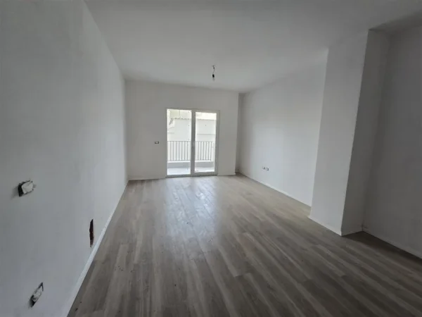 Tirane, shitet apartament 2+1 Kati 2, 72 m² 123.000 € (REZIDENCA AURA)