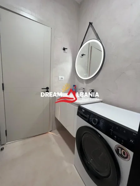 Tirane, jepet me qera garsonier Kati 4, 42 m² 1.200 € (Rruga e Kavajes)