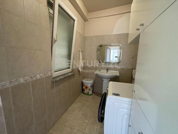 Tirane, shes apartament 2+1 Kati 1, 167 m² 280.000 € (Selite)