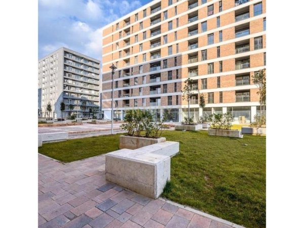 Tirane, jepet me qera apartament 2+1+Aneks+Ballkon Kati 9, 88 m² 600 € (Rezidenca Fiori di Bosko)