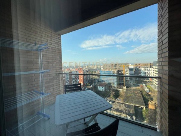 Tirane, jepet me qera apartament 2+1+Aneks+Ballkon Kati 9, 88 m² 600 € (Rezidenca Fiori di Bosko)