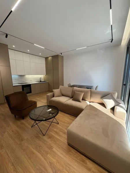 Shqiperi, jepet me qera apartament 1+1 Kati 4, 72 m² 1.000 € (Kompleksi Delijorgji)