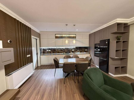 Tirane, jepet me qera apartament 3+1 Kati 2, 146 m² 1.100 € 
