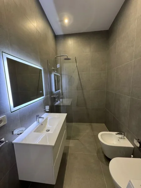 Shqiperi, jepet me qera apartament 1+1 Kati 4, 72 m² 1.000 € (Kompleksi Delijorgji)