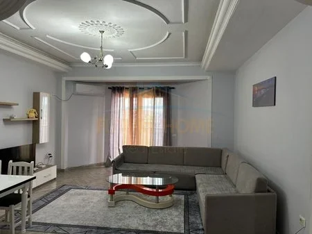 Tirane, jepet me qera apartament 1+1 Kati 9, 134 m² 470 € 