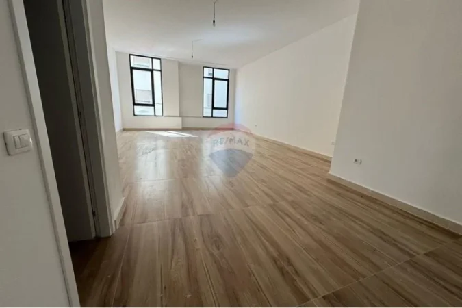 Tirane, jepet me qera zyre Kati 1, 72 m² 1.300 € (ID: 530391026-15)