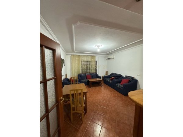 Tirane, jepet me qera apartament 2+1+Aneks+Ballkon Kati 9, 95 m² 430 € (Perballe TV Klan)