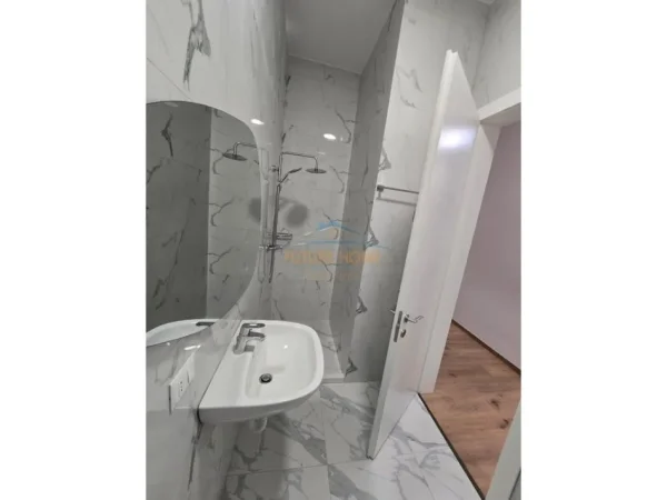 APARTAMENT 2+1 ME QERA, KOMPLEKSI DELIJORGJI