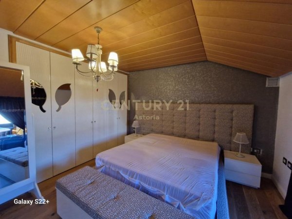 Tirane, jepet me qera Vile 3+1+Aneks+Ballkon Kati 2, 200 m² 2.500 € (Tek Colombo 2)