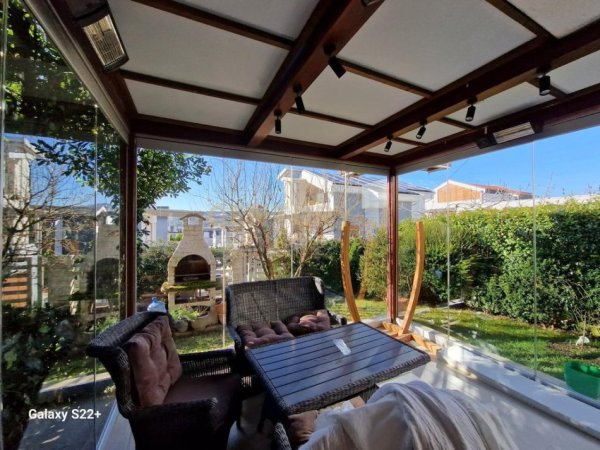 Tirane, jepet me qera Vile 3+1+Aneks+Ballkon Kati 2, 200 m² 2.500 € (Tek Colombo 2)