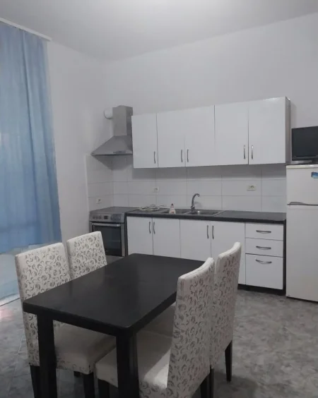 Tirane, shitet garsonier Kati 1, 42 m² 75.000 € (RRUGA E DIBRES)