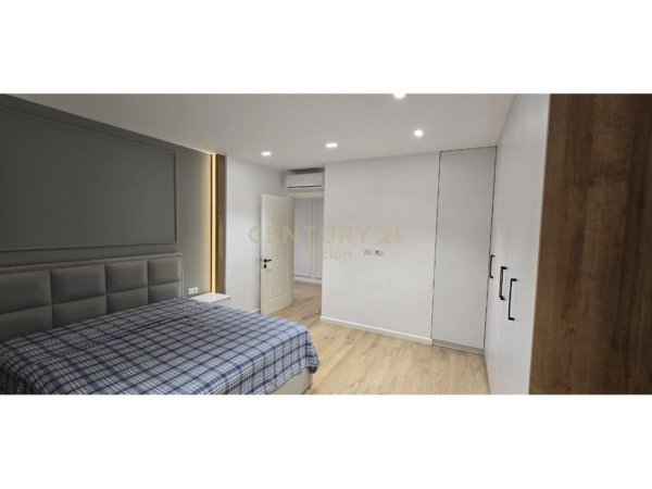 Tirane, jepet me qera apartament 1+1 Kati 2, 65 m² 550 € 